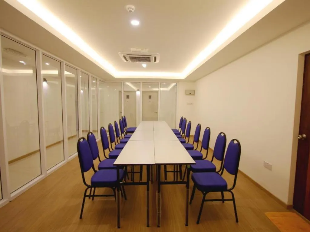 Place2Stay Business Hotel @ Waterfront