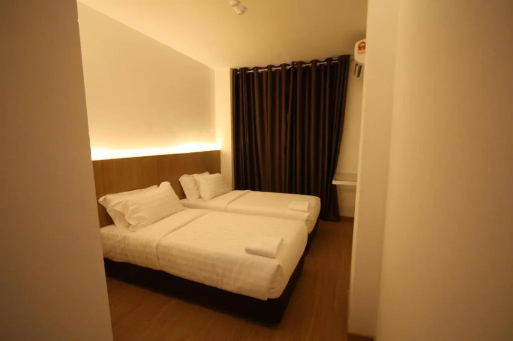 Bed in Place2Stay Business Hotel @ Waterfront