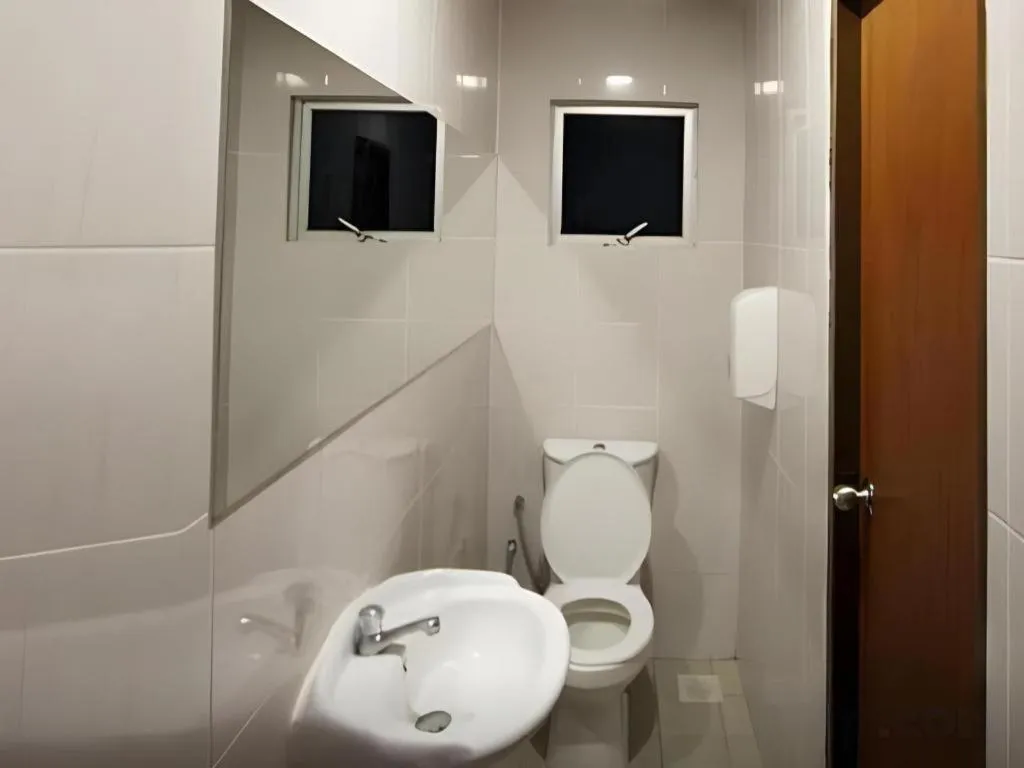 Place2Stay Business Hotel @ Waterfront