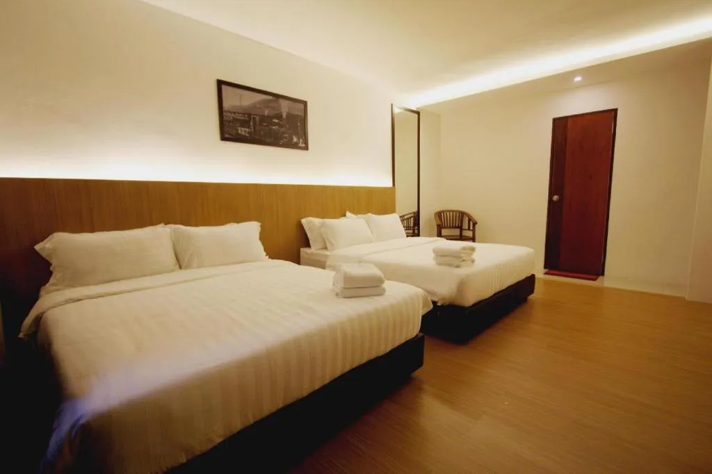Bed in Place2Stay Business Hotel @ Waterfront