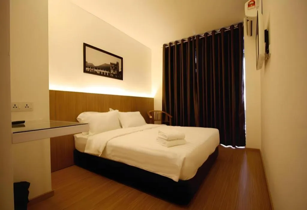 Bed in Place2Stay Business Hotel @ Waterfront