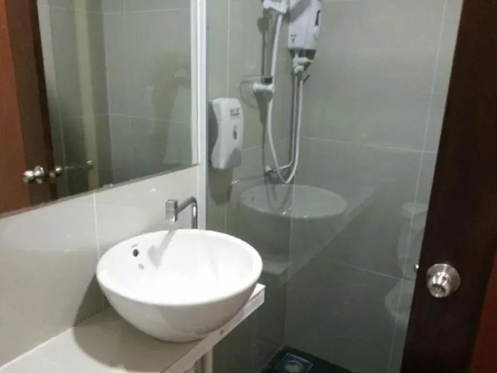 Place2Stay Business Hotel @ Waterfront Place2Stay Business Hotel @ Waterfront