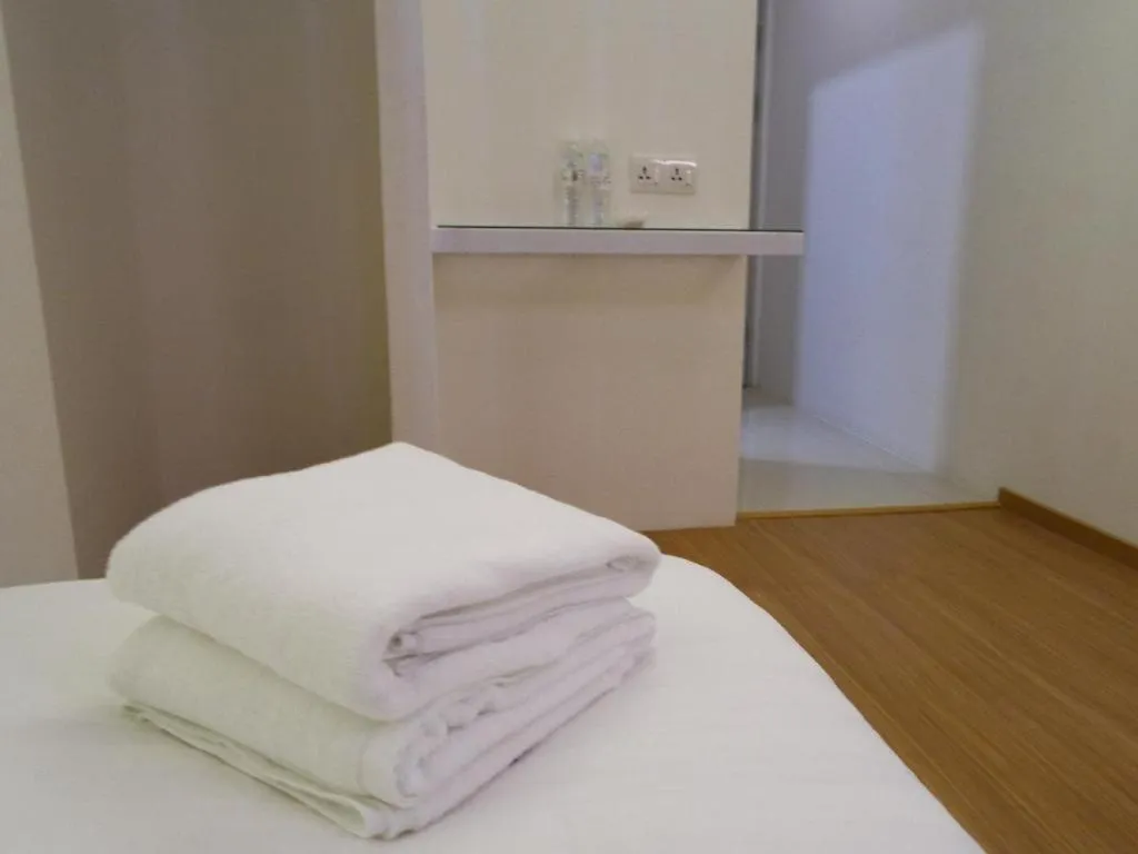 Bed in Place2Stay Business Hotel @ Waterfront