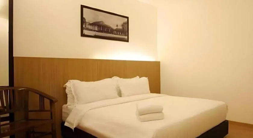 Bed in Place2Stay Business Hotel @ Waterfront