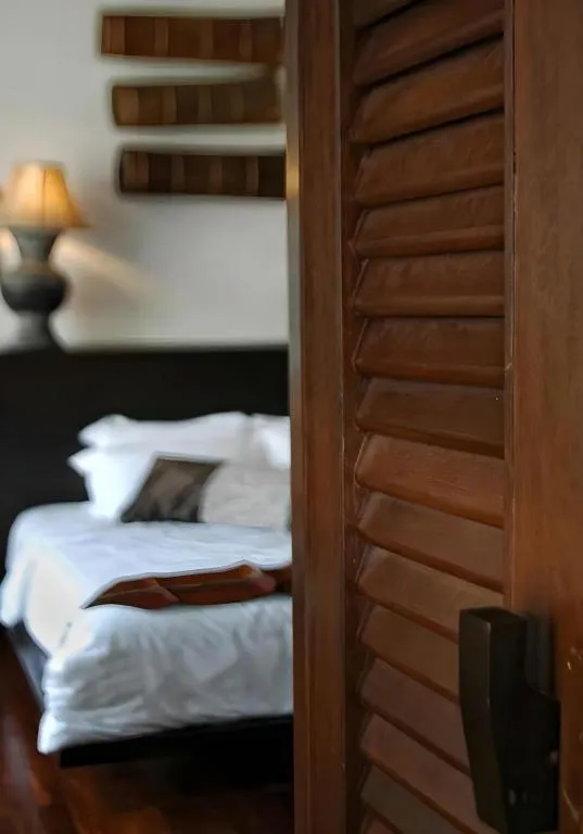 Bed in Courtyard at Heeren Boutique Hotel