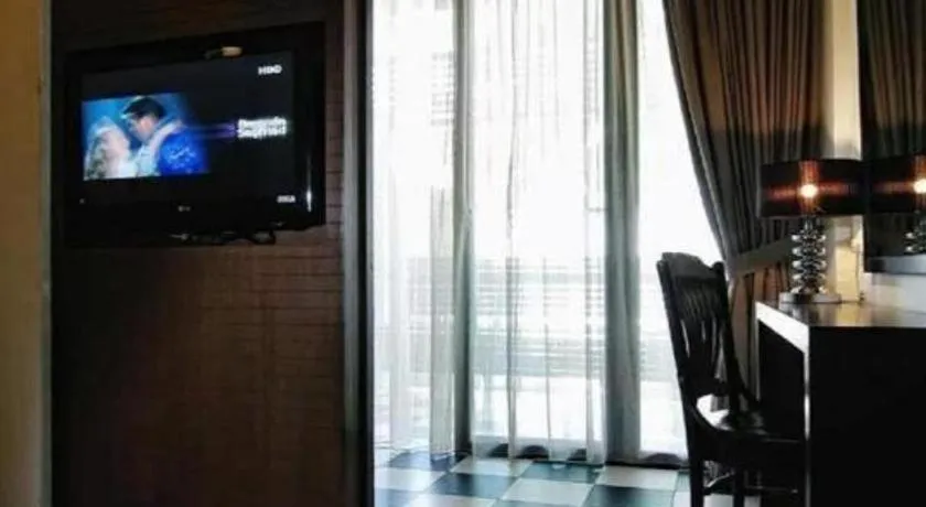 Courtyard at Heeren Boutique Hotel