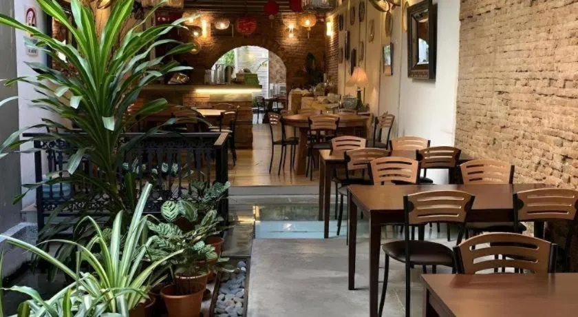 Courtyard at Heeren Boutique Hotel