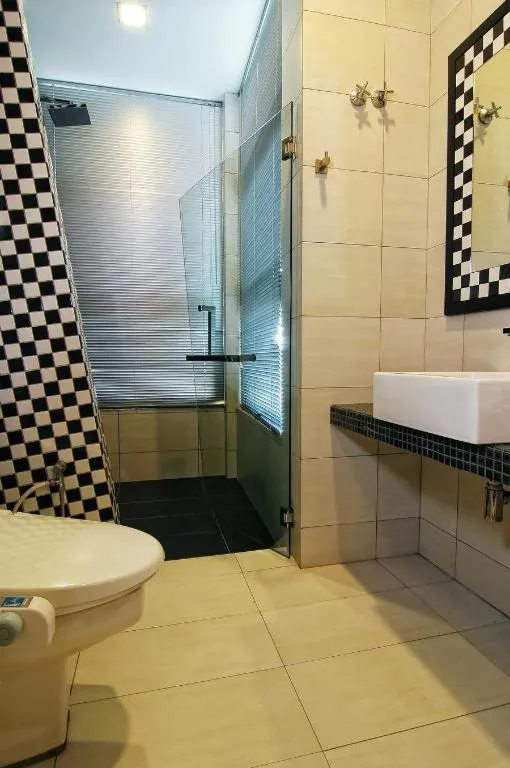 Courtyard at Heeren Boutique Hotel