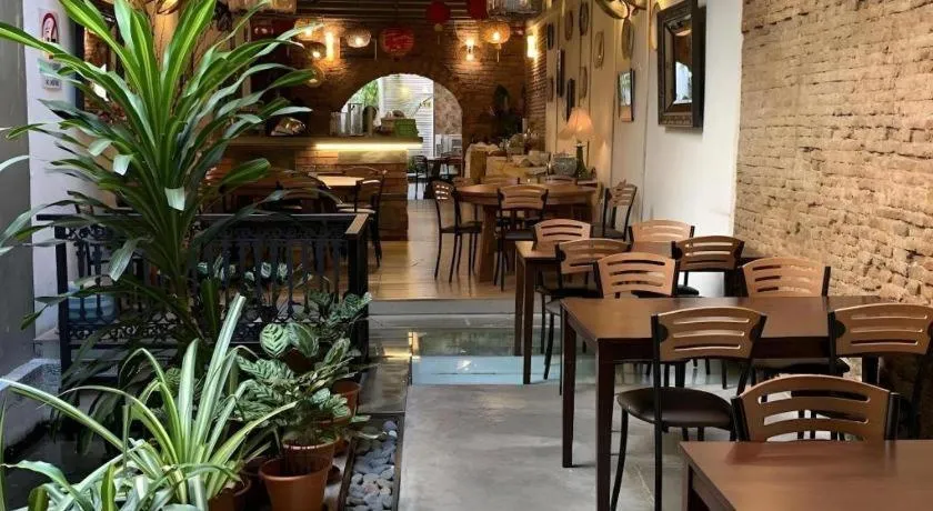 Courtyard at Heeren Boutique Hotel