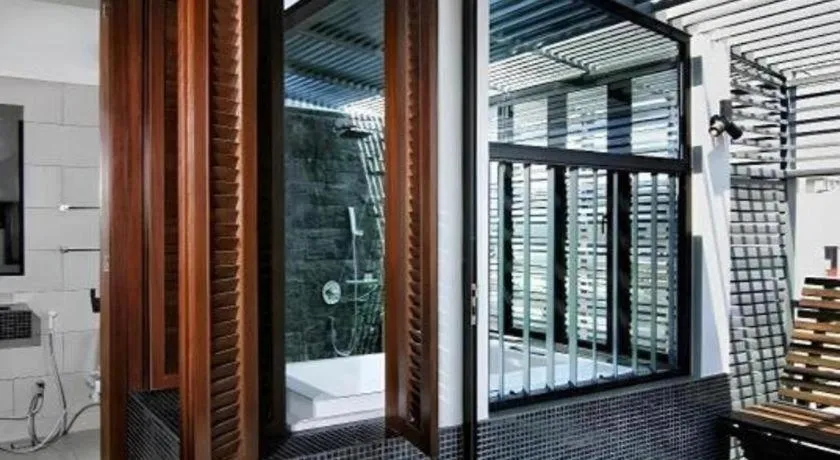 Courtyard at Heeren Boutique Hotel