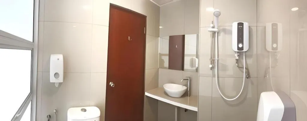 Place2Stay Business Hotel @ Metrocity