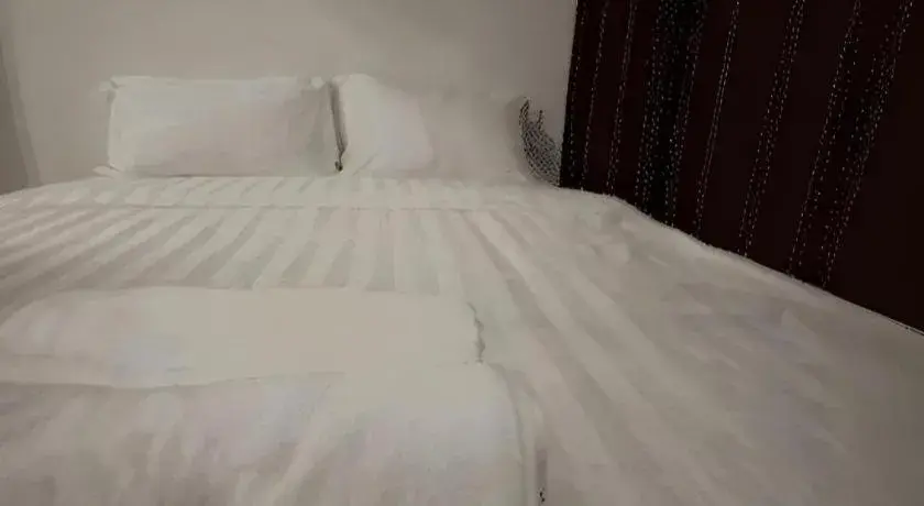 Bed in Place2Stay Business Hotel @ Metrocity Bed in Place2Stay Business Hotel @ Metrocity