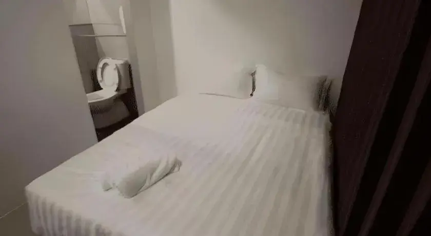 Bed in Place2Stay Business Hotel @ Metrocity Bed in Place2Stay Business Hotel @ Metrocity