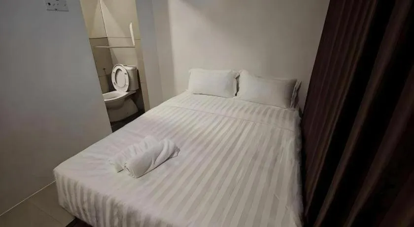 Bed in Place2Stay Business Hotel @ Metrocity