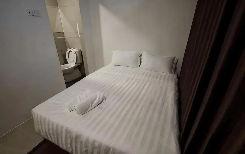Bed in Place2Stay Business Hotel @ Metrocity Bed in Place2Stay Business Hotel @ Metrocity