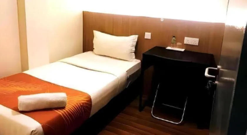 Bed in Place2Stay @ The Mines