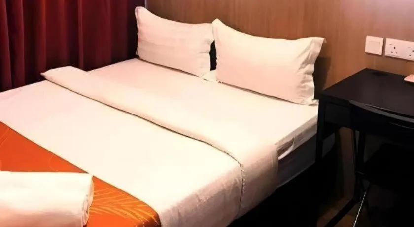 Bed in Place2Stay @ The Mines