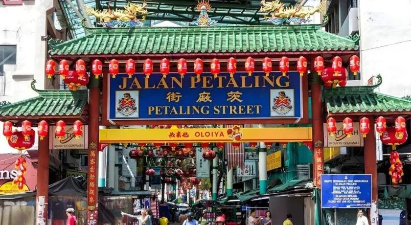 ARK HOTEL BATU CAVES