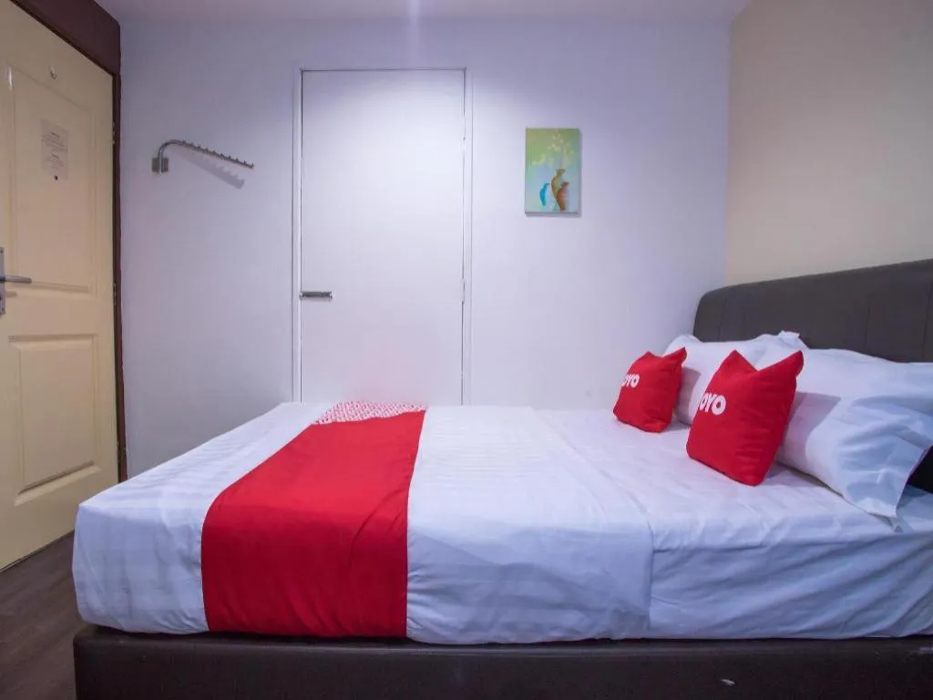 Bed in OYO 89450 Hotel Taj Inn Seksyen 13 Shah Alam