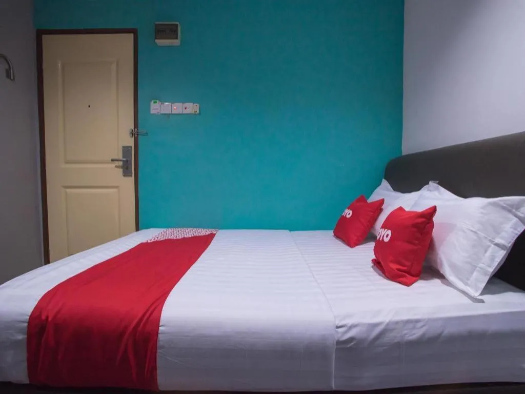 Bed in OYO 89450 Hotel Taj Inn Seksyen 13 Shah Alam