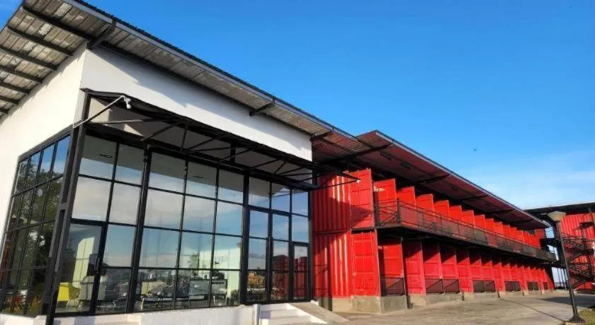 Semporna Seaview Hotel