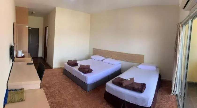 Bed in PAHANG REST HOUSE @ BERA Bed in PAHANG REST HOUSE @ BERA