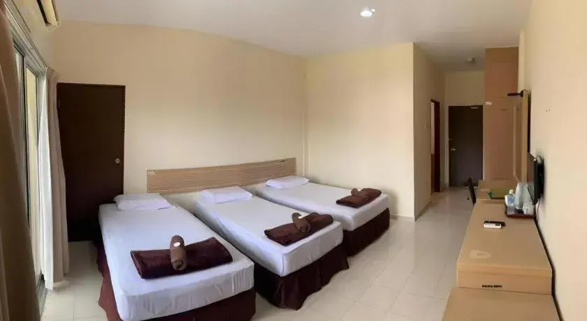 Bed in PAHANG REST HOUSE @ BERA Bed in PAHANG REST HOUSE @ BERA