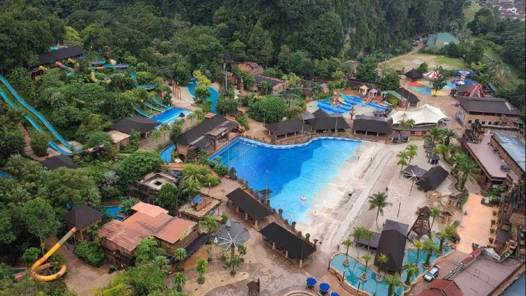 Ipoh Sunway Onsen Themepark Suite 6-11pax 2parkin