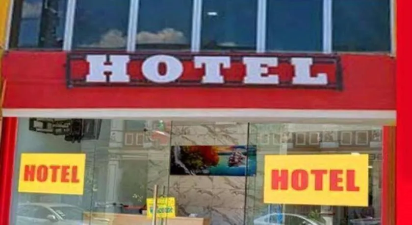 GEORGETOWN @ NEW WAVE HOTEL