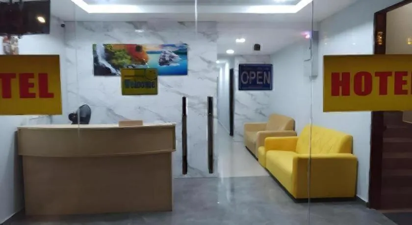 GEORGETOWN @ NEW WAVE HOTEL