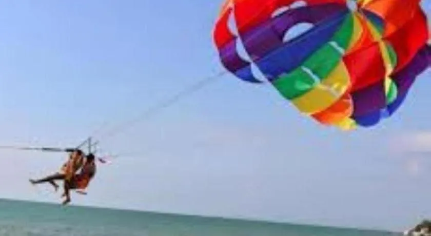 GEORGETOWN @ NEW WAVE HOTEL