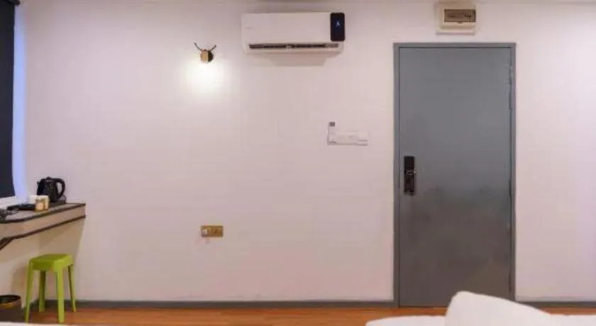 Ru Jia Hai She Hotel