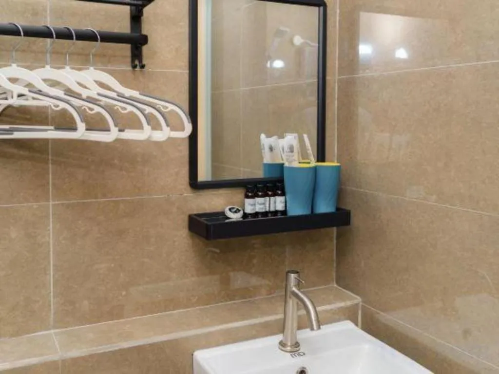 Ru Jia Hai She Hotel