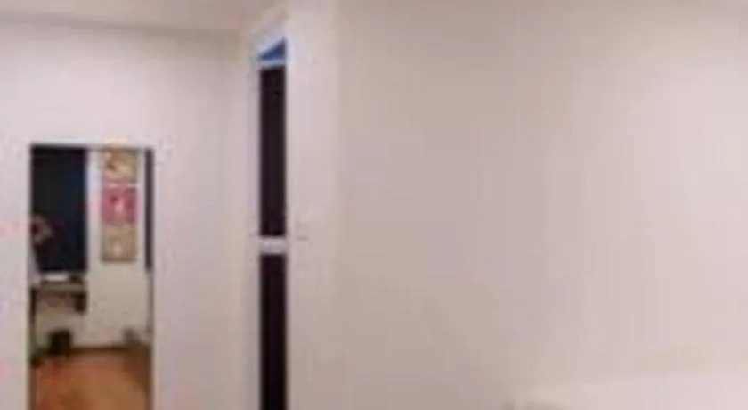 Ru Jia Hai She Hotel