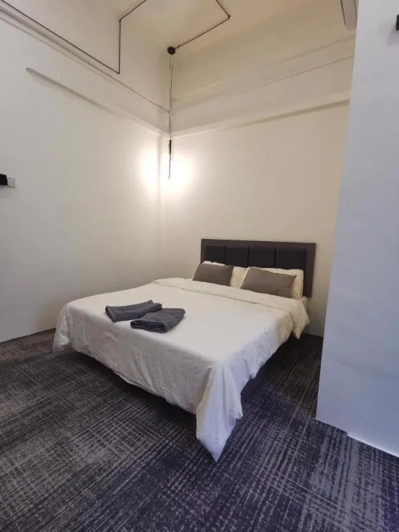 Bed in THE ROOM @ KT HOTEL