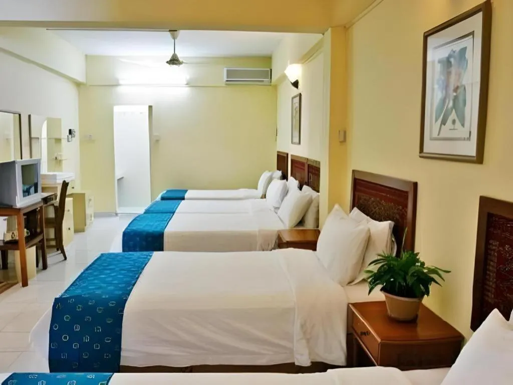 Bed in Seapark Condotel Hotel