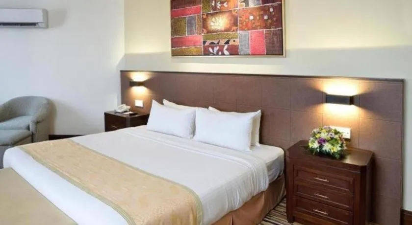 Bed in Hotel Royal Penang