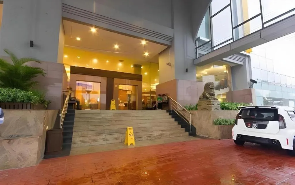 Summit Hotel Subang USJ