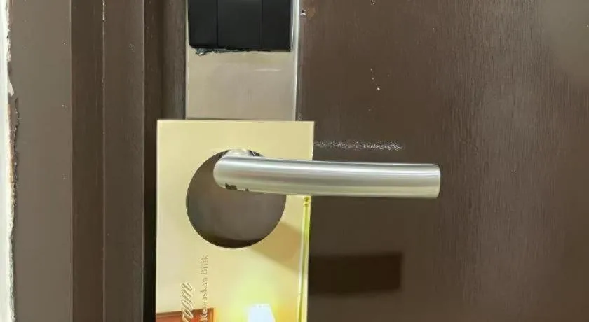 Putra Brasmana Hotel