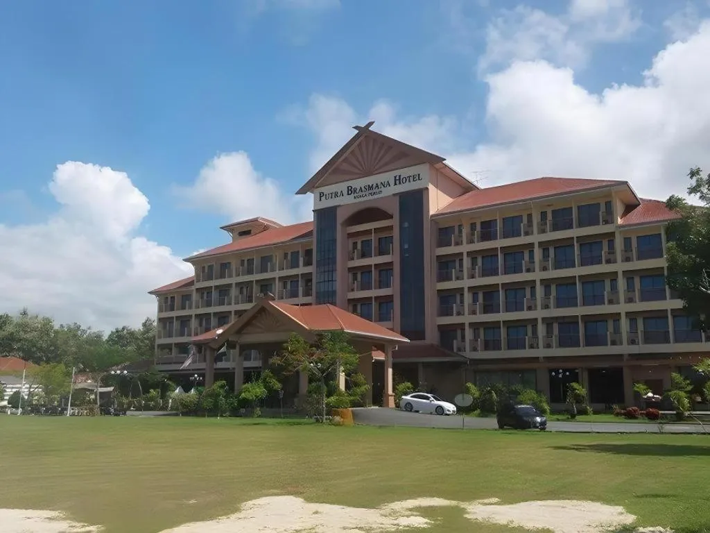 Putra Brasmana Hotel