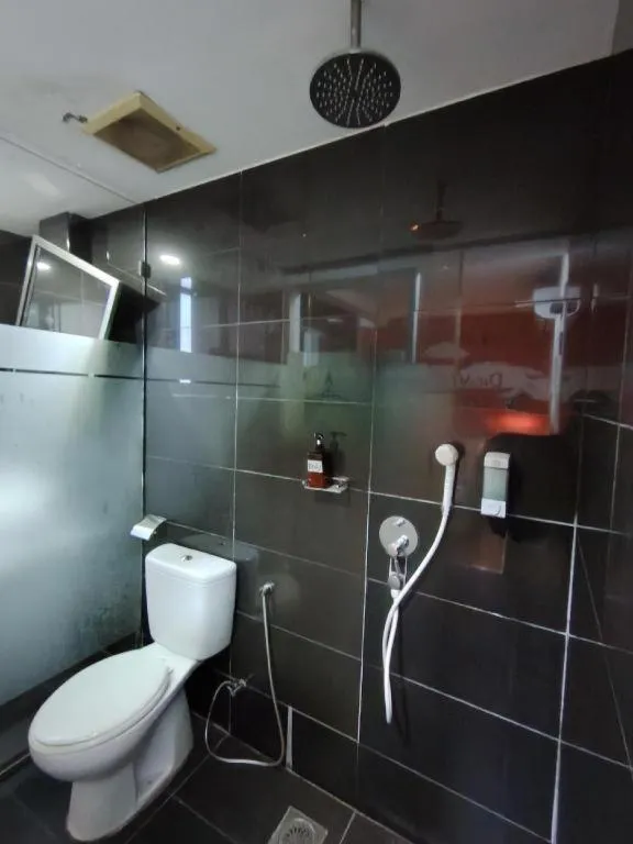 Zoom Inn Boutique Hotel by Ardens - Danga Bay