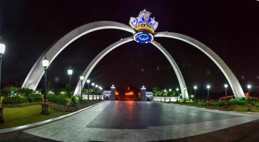 Zoom Inn Boutique Hotel by Ardens - Danga Bay