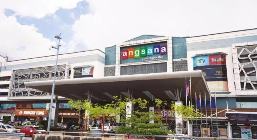 Zoom Inn Boutique Hotel by Ardens - Danga Bay