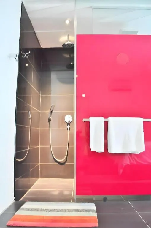 Zoom Inn Boutique Hotel by Ardens - Danga Bay