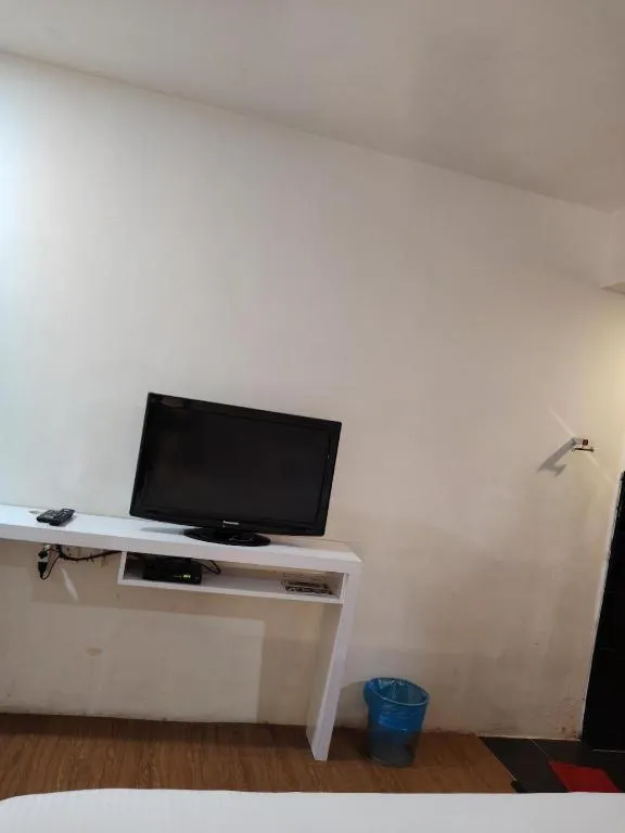 Zoom Inn Boutique Hotel by Ardens - Danga Bay