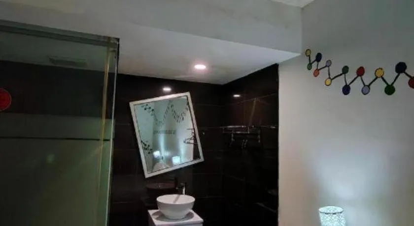 Zoom Inn Boutique Hotel by Ardens - Danga Bay