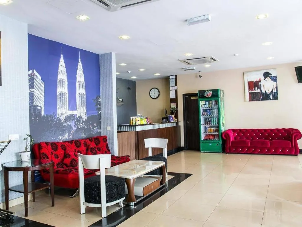 OYO 90865 Hotel De Nice Inn