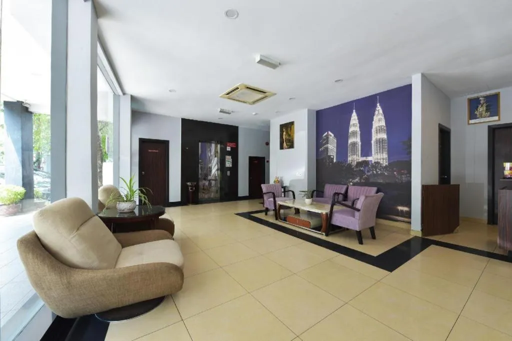 OYO 90865 Hotel De Nice Inn