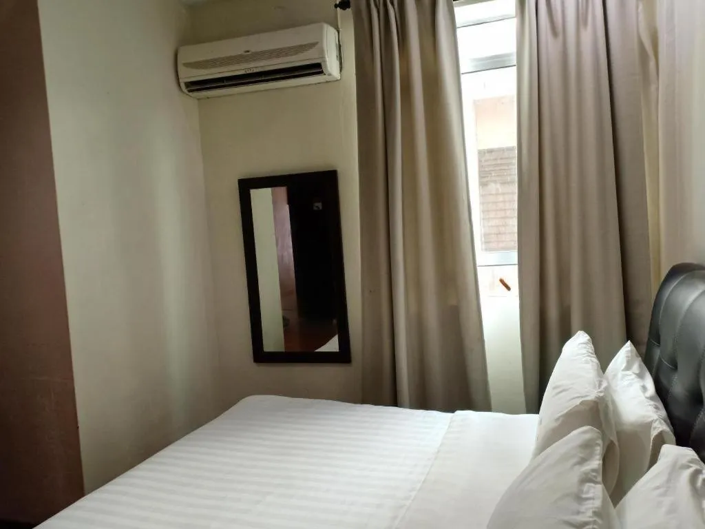 Bed in Hotel Seri Pauh