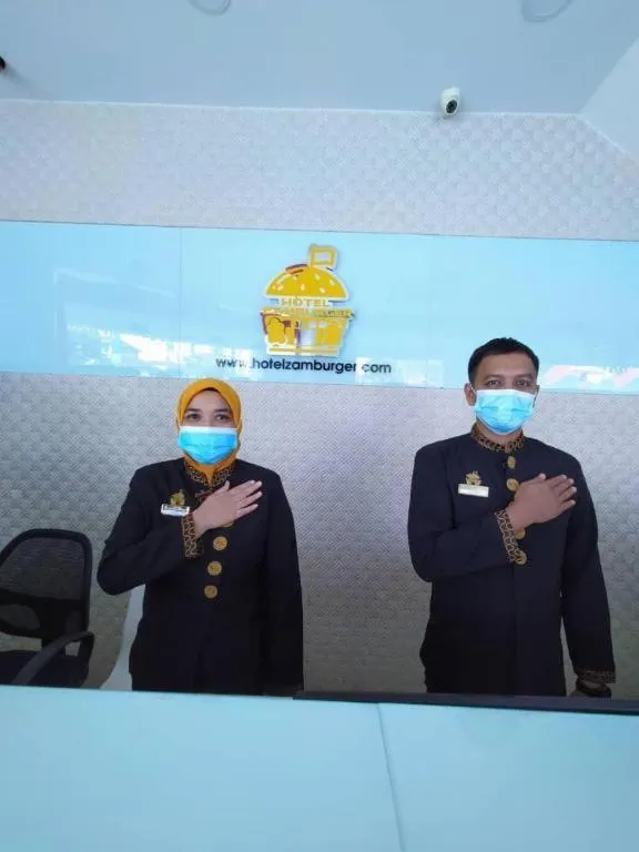 Hotel Zamburger Plaza Mahkota